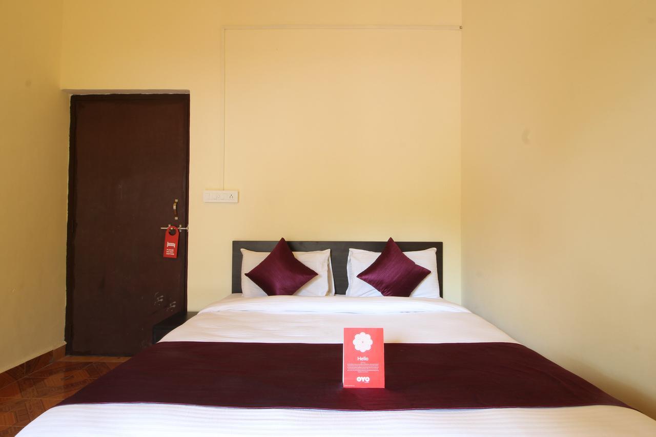 Oyo 10385 Hotel Nirmala Vilas Candolim Kültér fotó