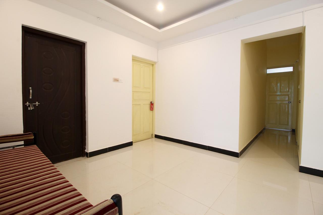Oyo 10385 Hotel Nirmala Vilas Candolim Kültér fotó