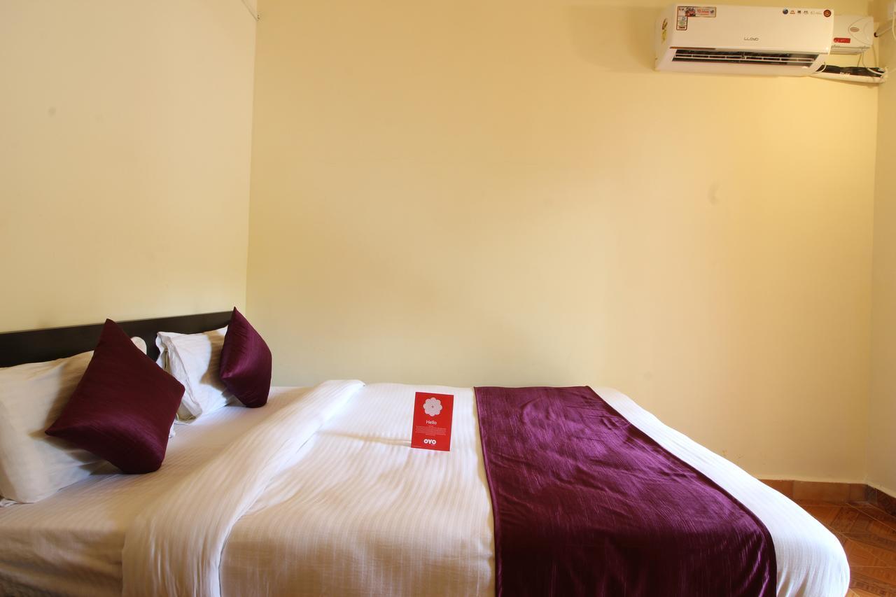 Oyo 10385 Hotel Nirmala Vilas Candolim Kültér fotó
