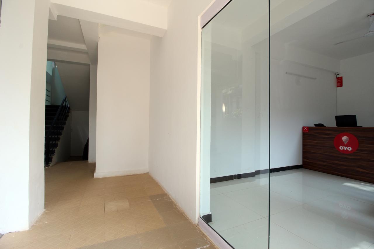 Oyo 10385 Hotel Nirmala Vilas Candolim Kültér fotó