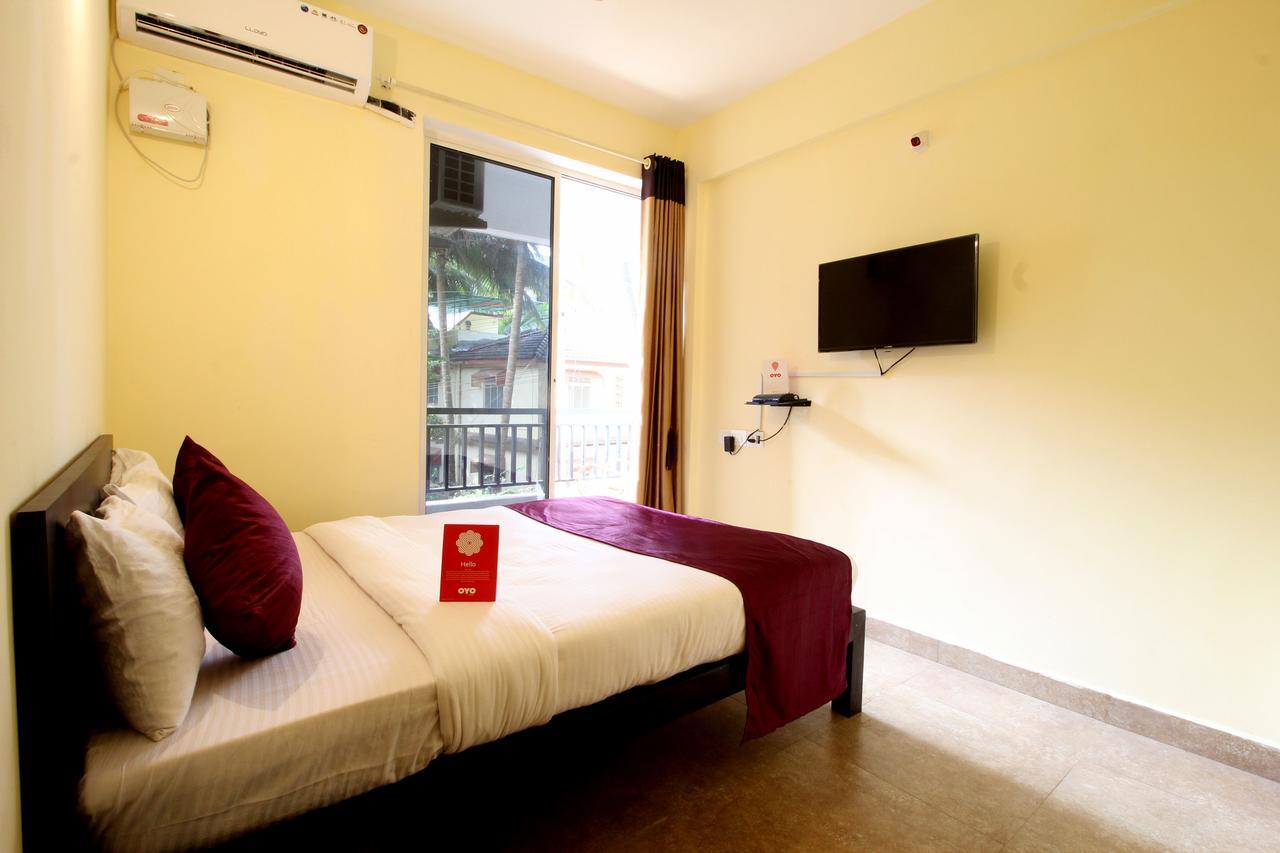 Oyo 10385 Hotel Nirmala Vilas Candolim Kültér fotó