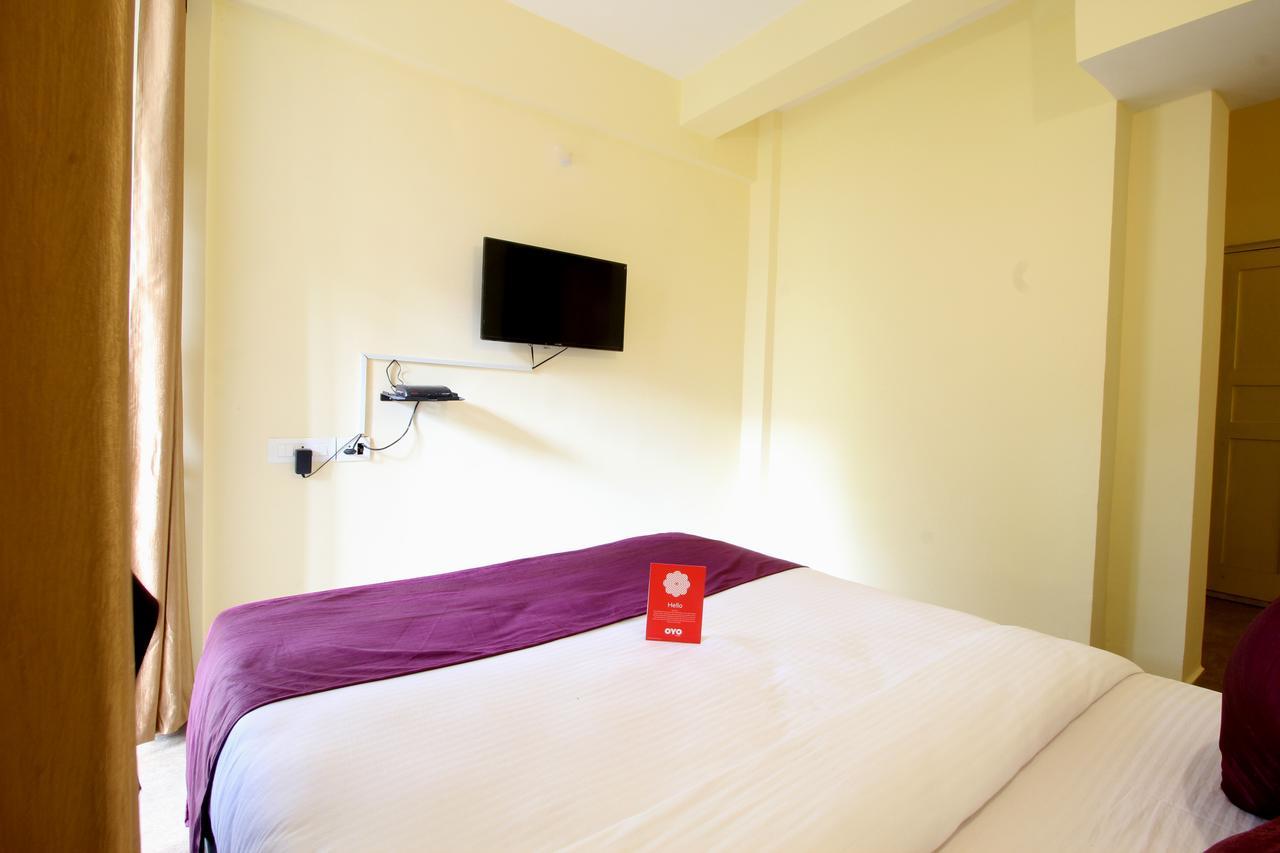 Oyo 10385 Hotel Nirmala Vilas Candolim Kültér fotó